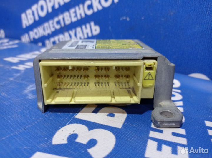 Блок управления airbag Toyota Camry 40 седан
