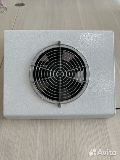 Вытяжка для маникюра