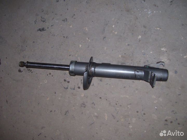 Форд фьюжен стойка правая