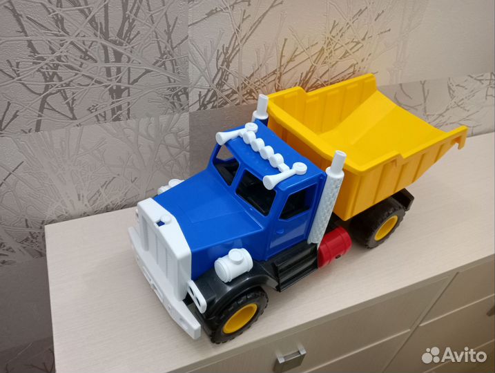 Самосвал детская игрушка