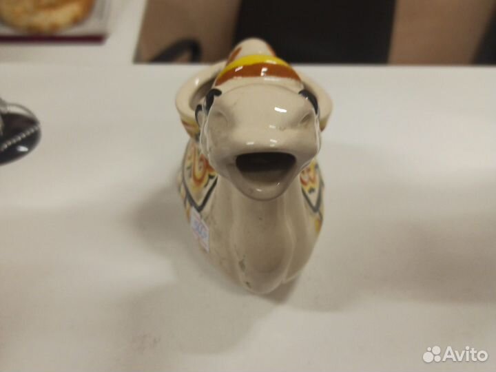 Статуэтка верблюд