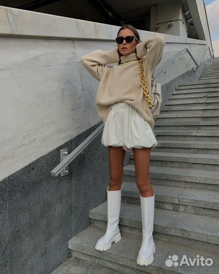 Gia сапоги белоснежные, круть)