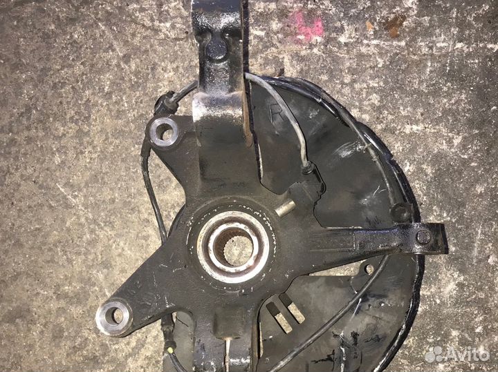 Поворотный кулак передний правый Мазда CX9