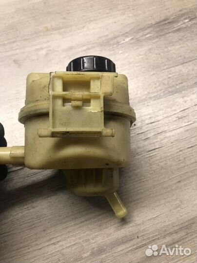 Рено логан бачок гидроусилителя