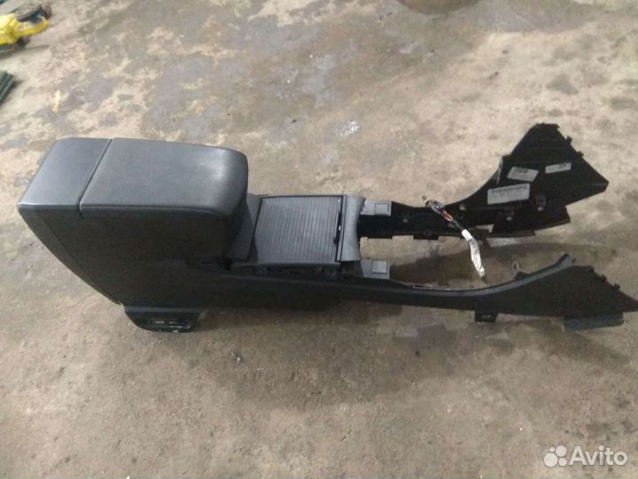 Cadillac Центральная консоль Кадиллак SRX