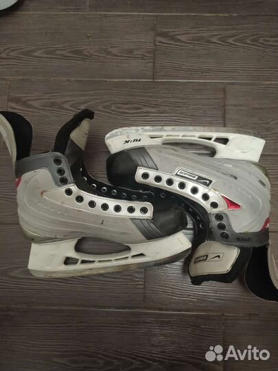 Хоккейные коньки bauer