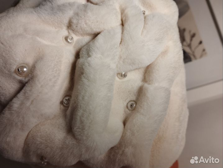 Шапка женская. Ручная работа