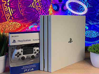 Sony PlayStation 4 Pro с новым геймпадом