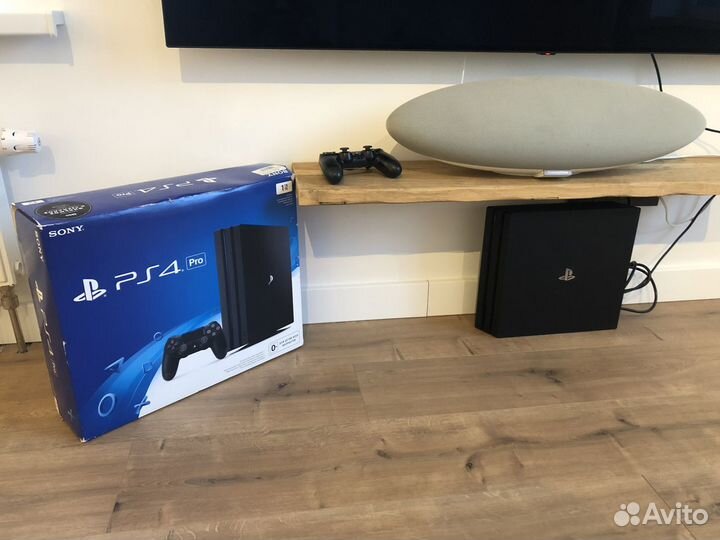 Sony playstation PS4 pro 1tb