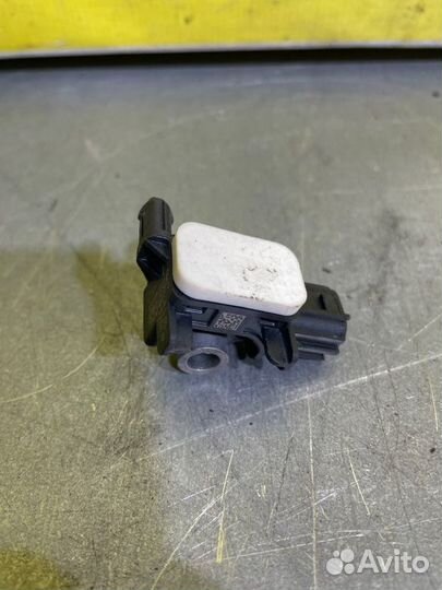 Датчик AIR BAG Nissan Patrol Y62 Y62 5.6 2011