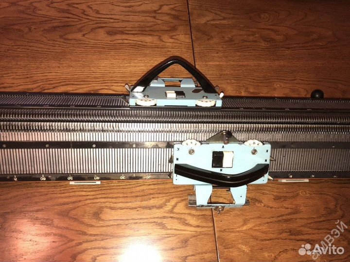 Вязальная машинка 