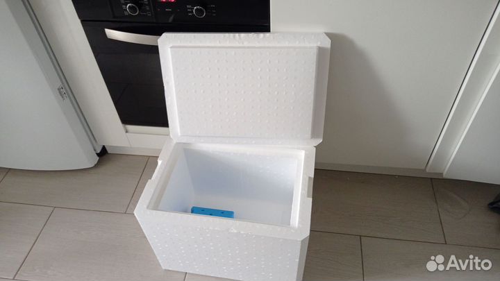 Холодильник походный