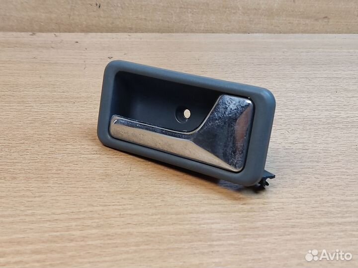 Ручка двери внутренняя правая, Mazda 626 GD
