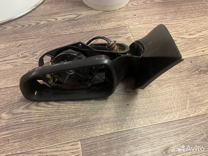Зеркало Opel Astra H (битое)