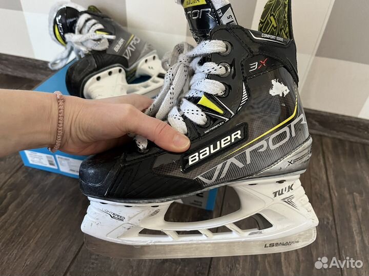 Коньки детские Bauer Vapor 3X JR