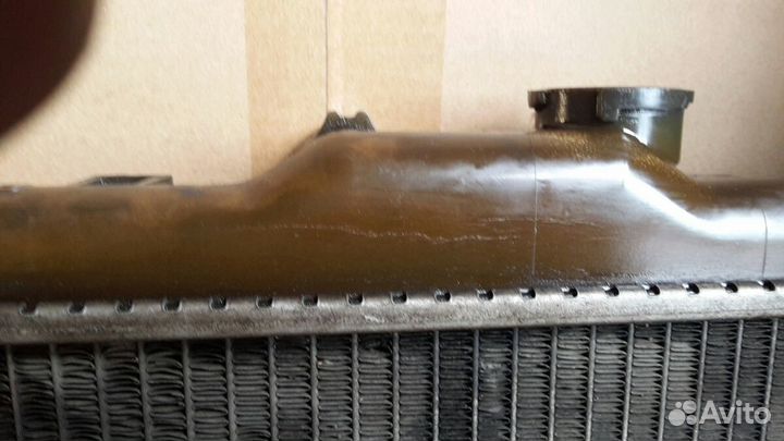 Радиатор охлаждения двигателя