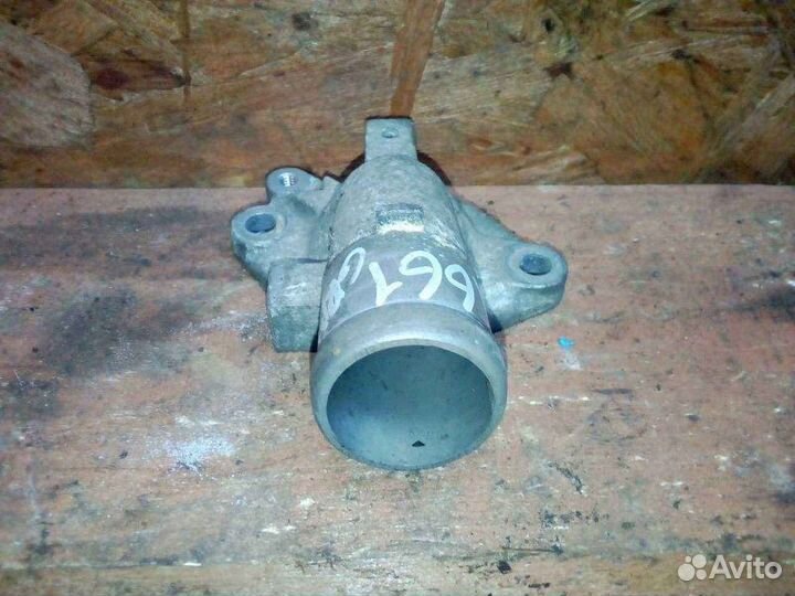 Крышка термостата Mitsubishi Grandis NA 2.4 2006