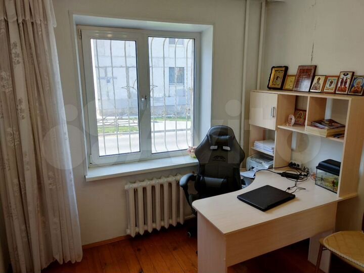 4-к. квартира, 87 м², 1/10 эт.