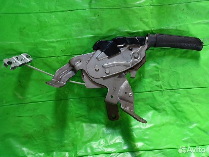 Ручка стояночного тормоза Subaru Impreza GH3 2008г