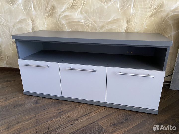 Тумба под телевизор