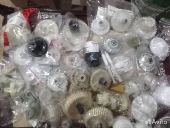 Запчасти для электрической мясорубки