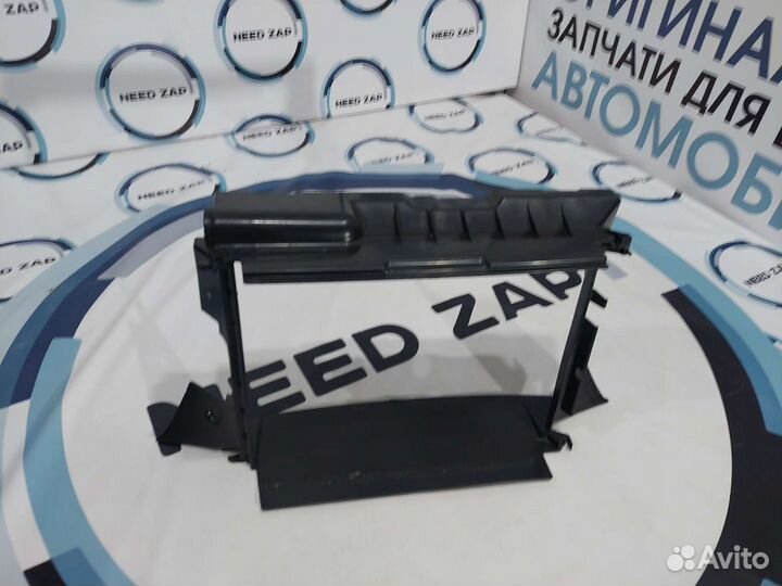 Дефлектор радиатора LADA Vesta