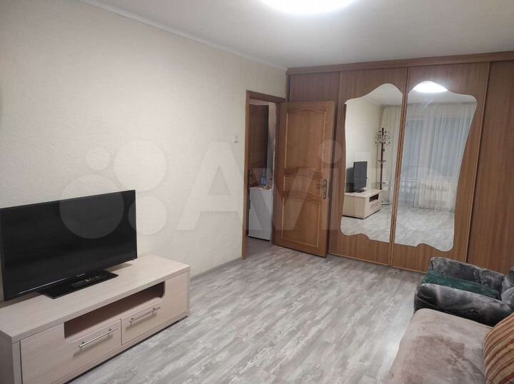 2-к. квартира, 50 м², 1/5 эт.
