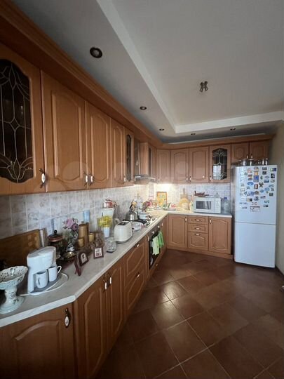 2-к. квартира, 67 м², 8/10 эт.