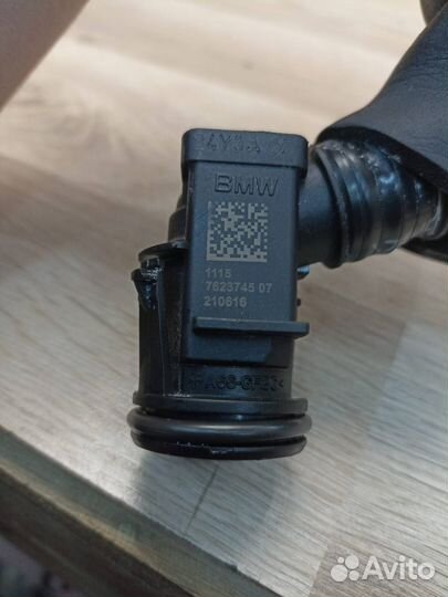 Трубка вентиляции картерных газов BMW X3 G01 2022