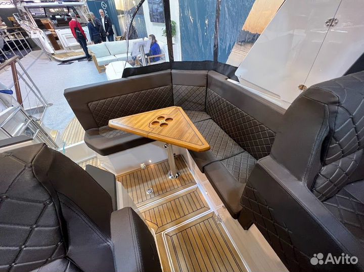 Катер с хартопом Aquador 250 HT+Mercury V8 250 CX