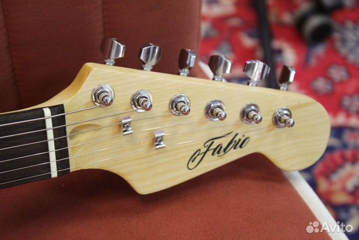 Электрогитара Fabio