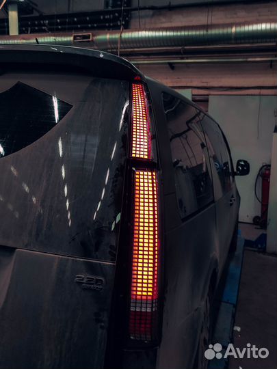 Задние фонари Staria