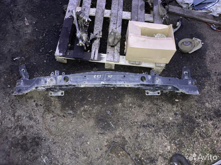 Усилитель переднего бампера bmw х5 e53