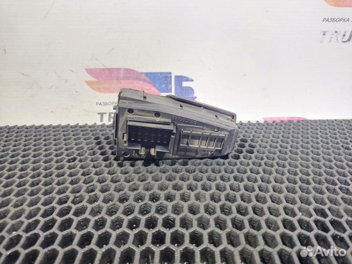 Блок управления зеркалами Volvo VNL