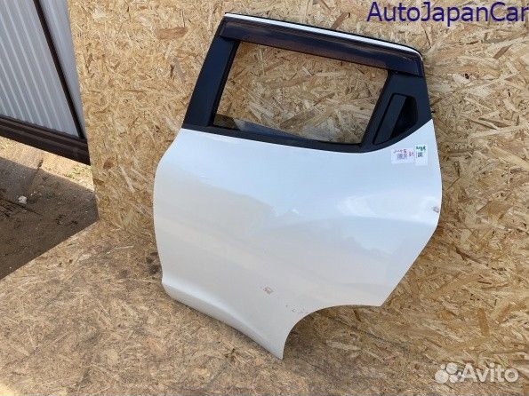 Задняя дверь Ниссан Жук