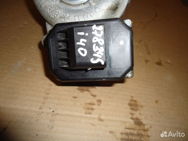 Привод заслонки турбины