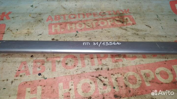 Молдинг двери передней правой Митсубиси Лансер 9