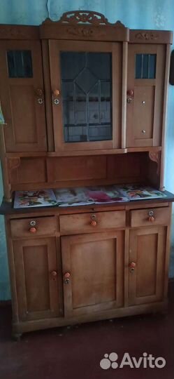 Старинный буфет