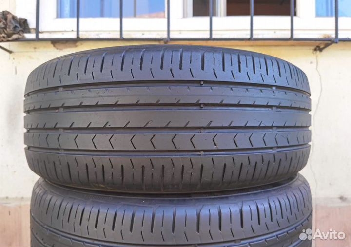 Continental ContiPremiumContact 5 215/55 R17 94V