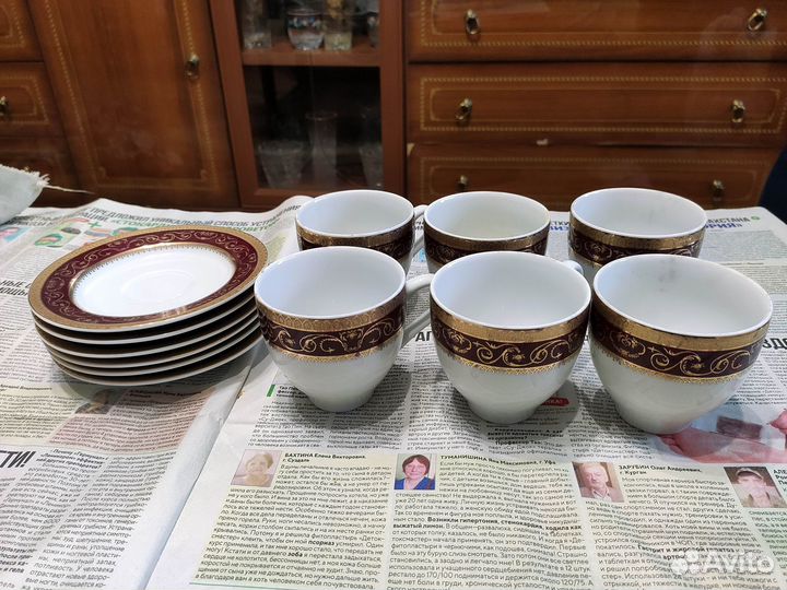 Два сервиза и чайная пара