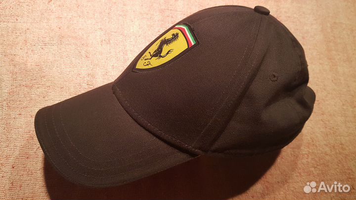Бейсболка Ferrari оригинал абсолютно новая