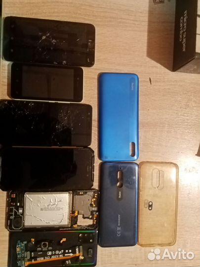 Запчасти на телефоны