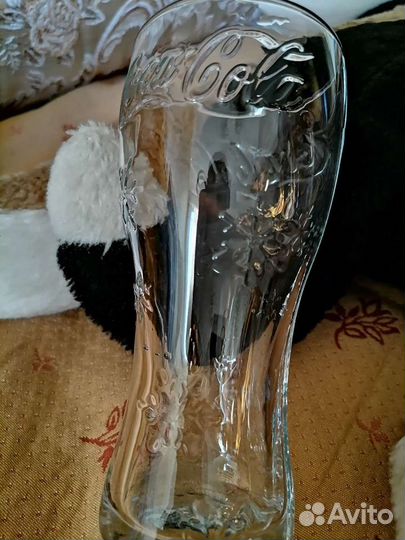 Стаканы и подносы