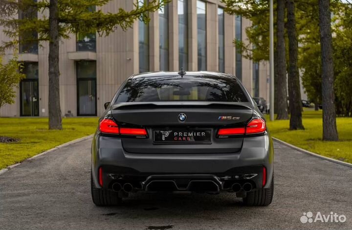 Аренда премиум BMW M5 CS