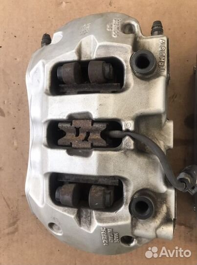 Суппорт тормозной задний Порше Кайен 958(1272)