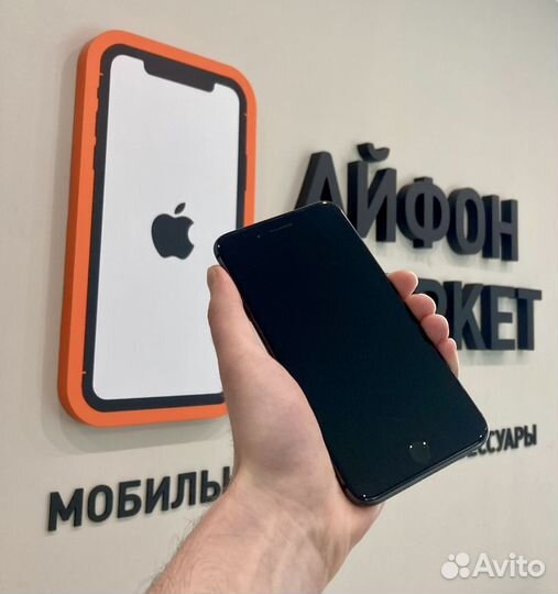 iPhone 8 Plus, 64 ГБ