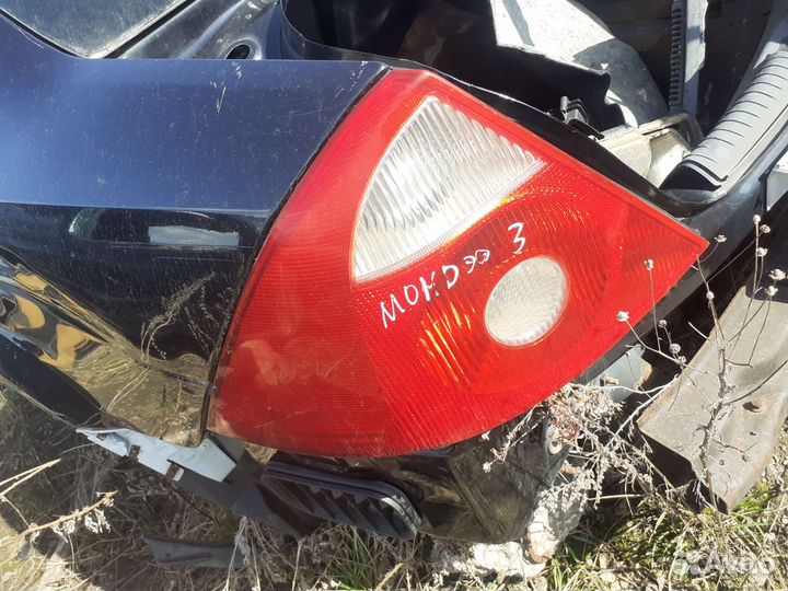 Левый фонарь Ford Mondeo 3