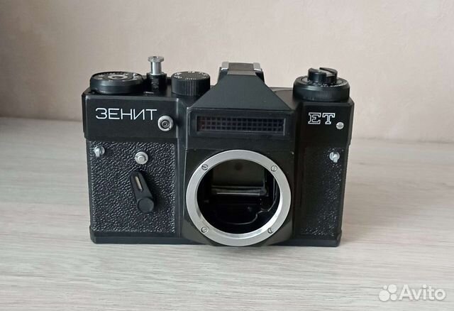 Фотоаппарат зеркальный 