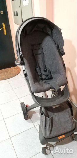 Прогулочная коляска