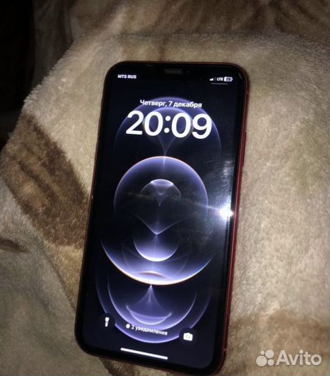 iPhone 11, 64 ГБ